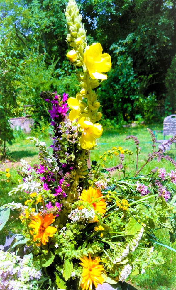 Lammas- Kräuterweihe – Im Zaubergarten